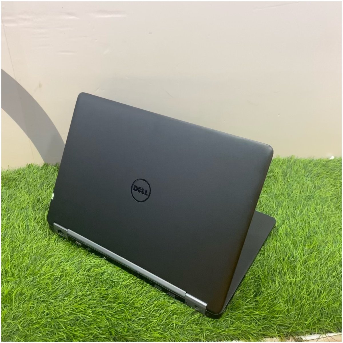 Refurb Dell Latitude 7470 (Core i5 6th/8 GB DDR4 RAM/256 GB SSD/14inch) Laptop - Image 2