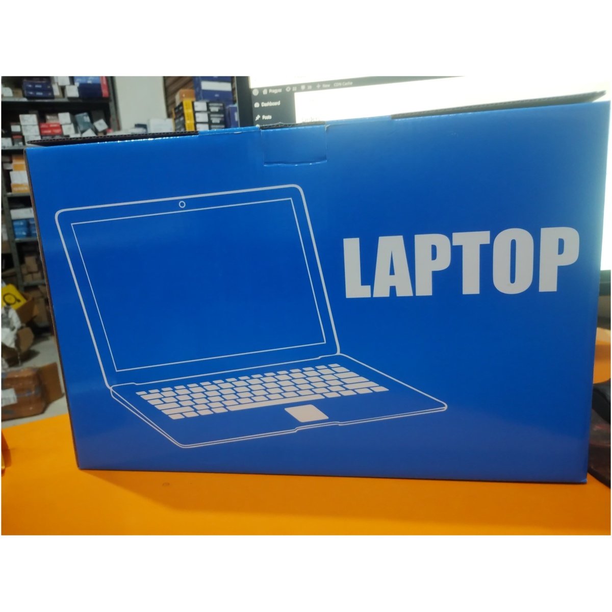 Refurb Dell Latitude 7470 (Core i5 6th/8 GB DDR4 RAM/256 GB SSD/14inch) Laptop - Image 3